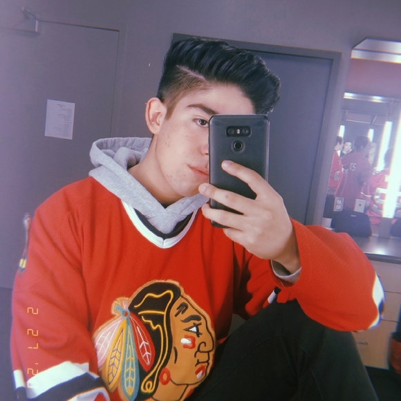 Meet your Posher, Erik - Picture 3 of 4